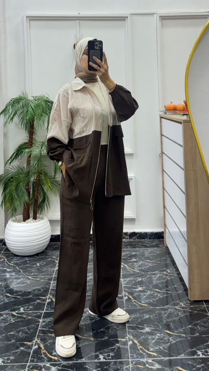 Two-tone zipped set
